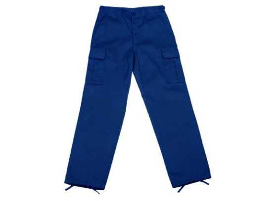  Multi-pocket trousers 