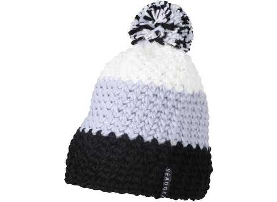 Crochet bobble hat