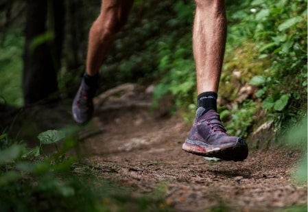 Ropa de Trail Running y senderismo para hombre